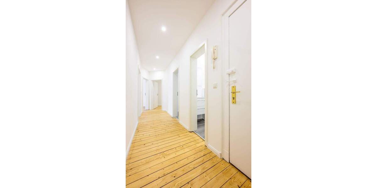 Heller 3 Zi. Altbau in ruhiger Lage in Barmbek Süd - Erstbezug nach Sanierung 3 zimmer