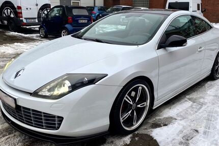 Renault Laguna 151.446 km 7.900 &euro; Hamburg 22529