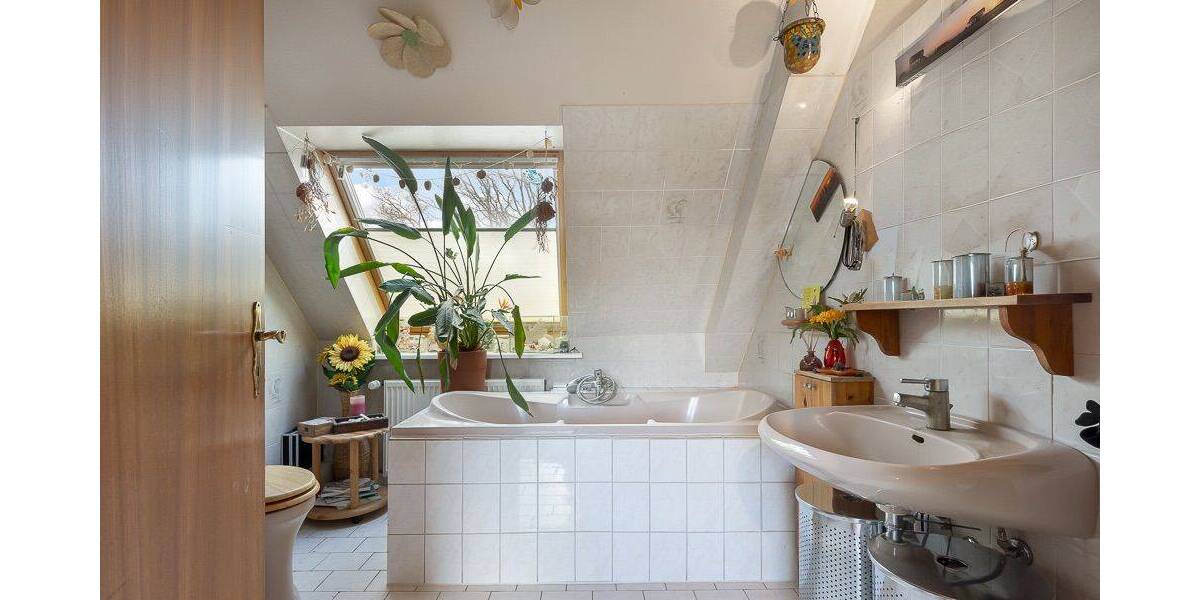 Einfamilienhaus Hamburg Kirchwerder - 9 Zimmer, 217 m&sup2;, 730.000&euro; | Angebot:26027624