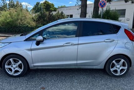 Ford Fiesta 131.874 km 4.999 &euro; Barsbüttel 22885