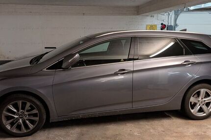 Hyundai i40 189.000 km 12.200 &euro; Hamburg 22359