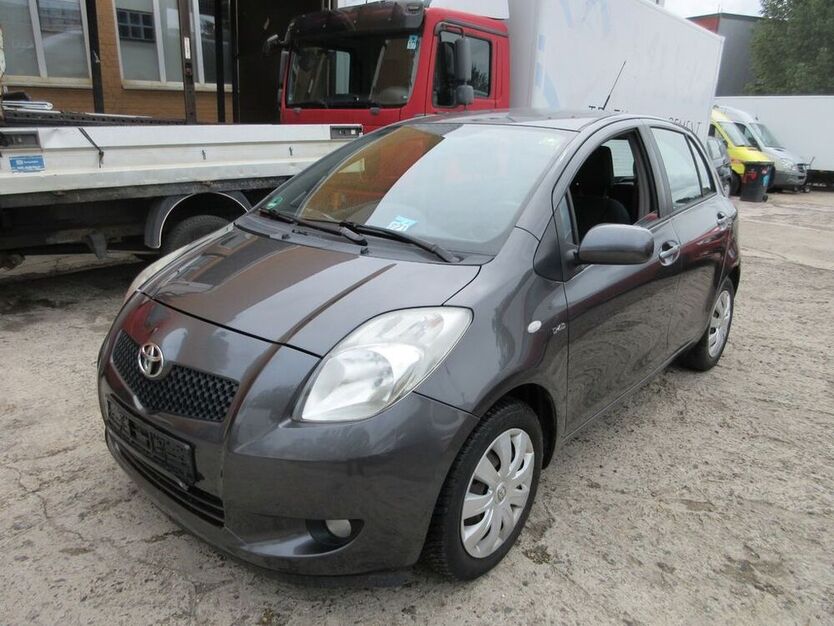 Yaris