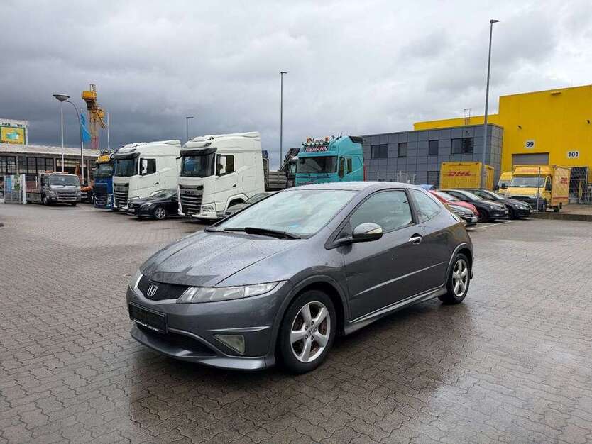 Honda Civic 240.000 km 2.990 € Hamburg 22113