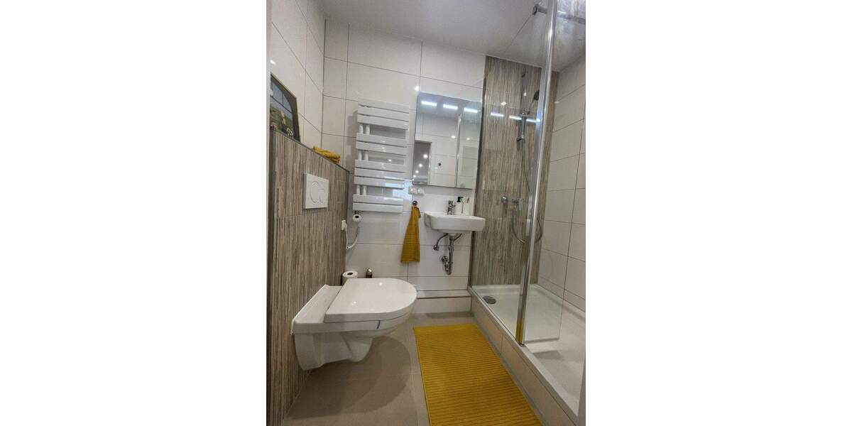 Etagenwohnung Hamburg Rahlstedt - 5 Zimmer, 120 m&sup2;, 3.990&euro; | Angebot:25176968