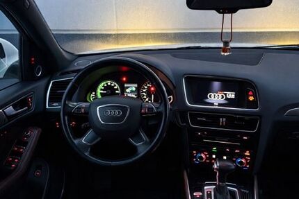 Audi Q5 136.000 km 17.999 &euro; Hamburg 20539