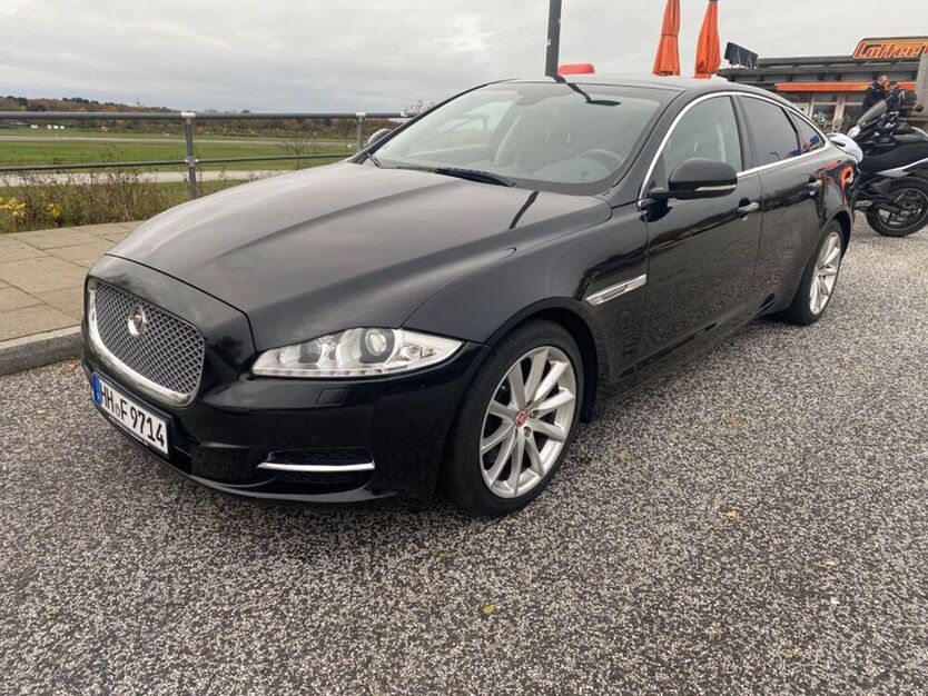 XJ