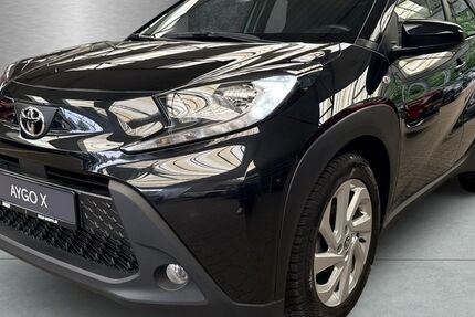 Toyota Aygo (X) 30.599 km 13.490 &euro; Rellingen 25462