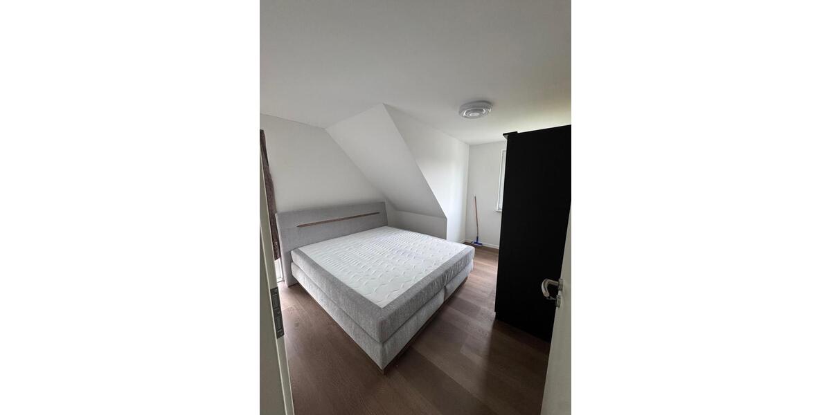 Doppelhaushälfte Uetersen - 4 Zimmer, 120 m&sup2;, 2.000&euro; | Angebot:26448307