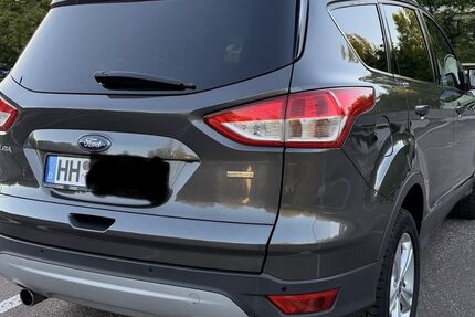 Ford Kuga 78.700 km 8.900 &euro; Hamburg 22559