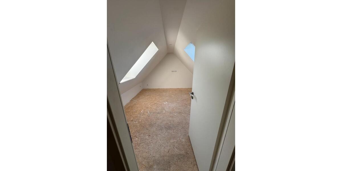 Dachgeschoßwohnung Halstenbek - 4 Zimmer, 69 m&sup2;, 1.430&euro; | Angebot:25544807