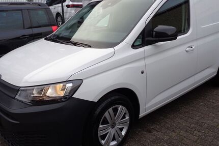 VW Caddy 138.128 km 17.990 &euro; Hamburg 22399