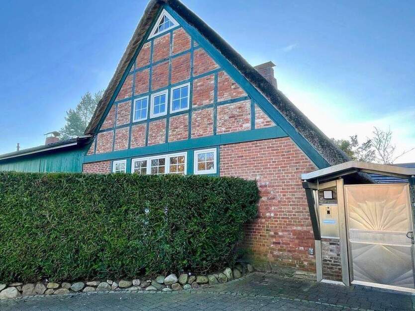 3 Immobilien im Paket - Reetdachhaus - Maisonette Reihenhaus - 4 Zimmerwohnung - alles frei - perfekt zum Vermieten