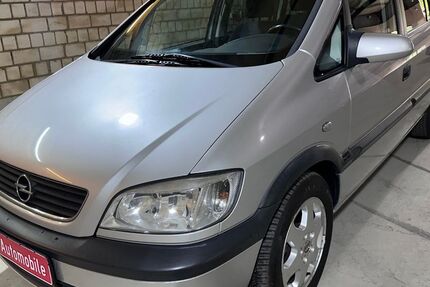 Opel Zafira 138.536 km 2.999 € Hamburg 21079