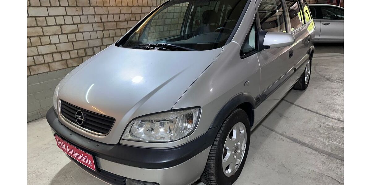 Opel Zafira 138.536 km 2.999 € Hamburg 21079