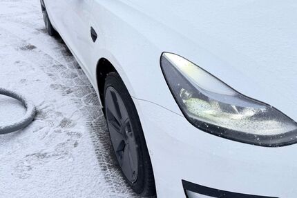 Tesla Model 3 93.000 km 19.900 &euro; Hamburg 22115