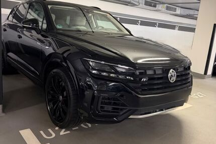 VW Touareg 135.000 km 49.500 € Hamburg 22767