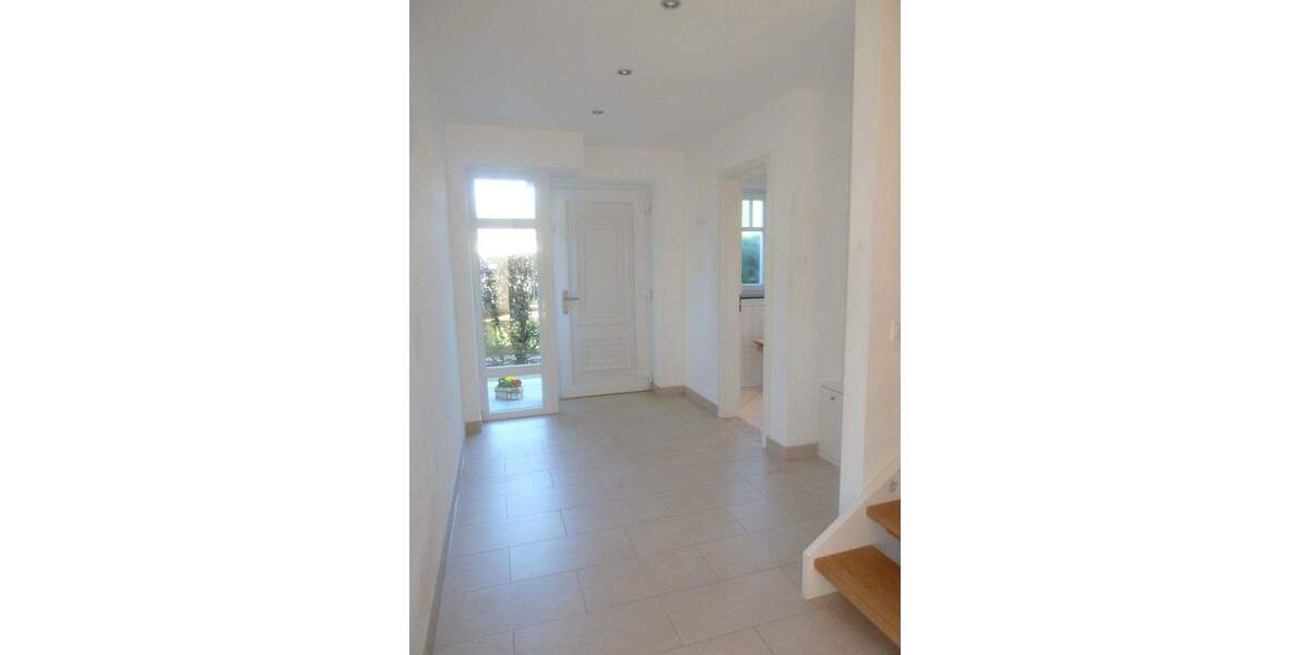 Doppelhaushälfte Hamburg Iserbrook - 5 Zimmer, 151 m&sup2;, 3.100&euro; | Angebot:25178533