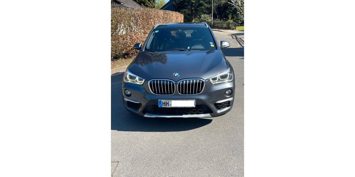 BMW X1 153.000 km 15.700 &euro; Hamburg 22339