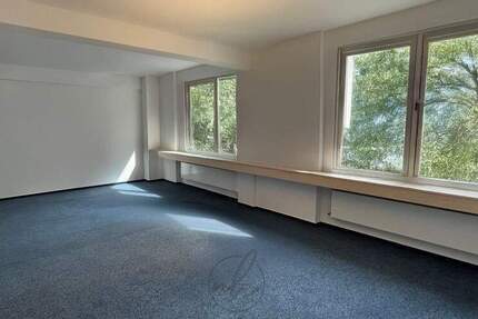 PROVISIONSFREI 600 m² große Bürofläche im 3.OG in der City Süd zimmer