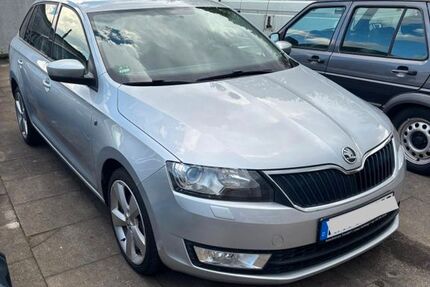 Skoda Rapid 99.570 km 7.999 &euro; Hamburg 21033