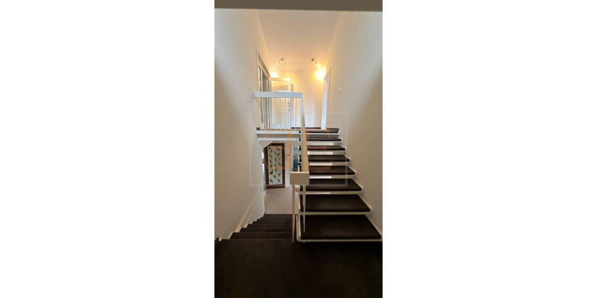 Charakterstarkes Architektenhaus mit Wellnessbereich und Doppelgarage in Hamburg-Volksdorf - Einfamilienhaus Hamburg / Volksdorf Volksdorf | Angebot:26230730