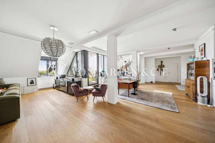 Wohnung zum Mieten in Hamburg 5.250 € 260 m²