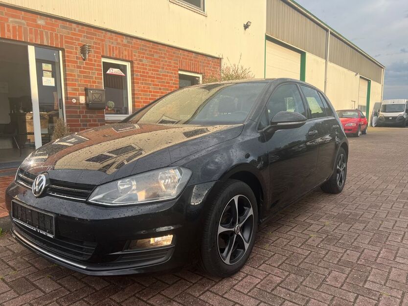 VW Golf 203.000 km 7.880 € Hollenstedt 21279