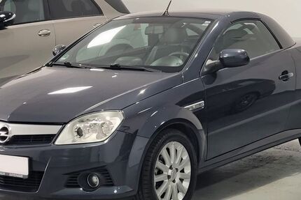 Opel Tigra 129.400 km 6.490 € Hamburg 22043