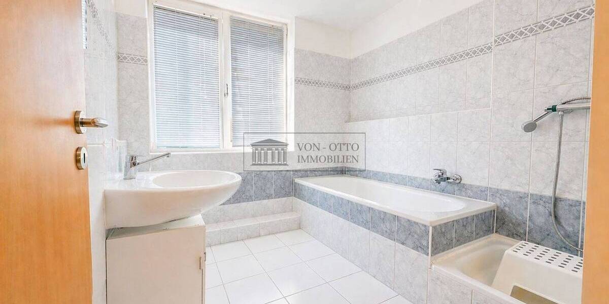 Mehrfamilienhaus, Wohnhaus Hamburg Lohbrügge - 7 Zimmer, 139 m&sup2;, 599.999&euro; | Angebot:26528351