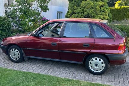 Opel Astra 114.000 km 1.450 &euro; Hamburg 22143