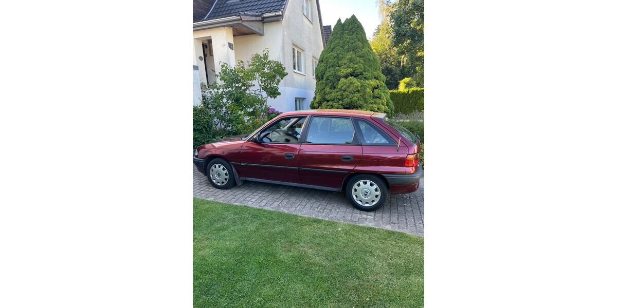 Opel Astra 114.000 km 1.450 &euro; Hamburg 22143