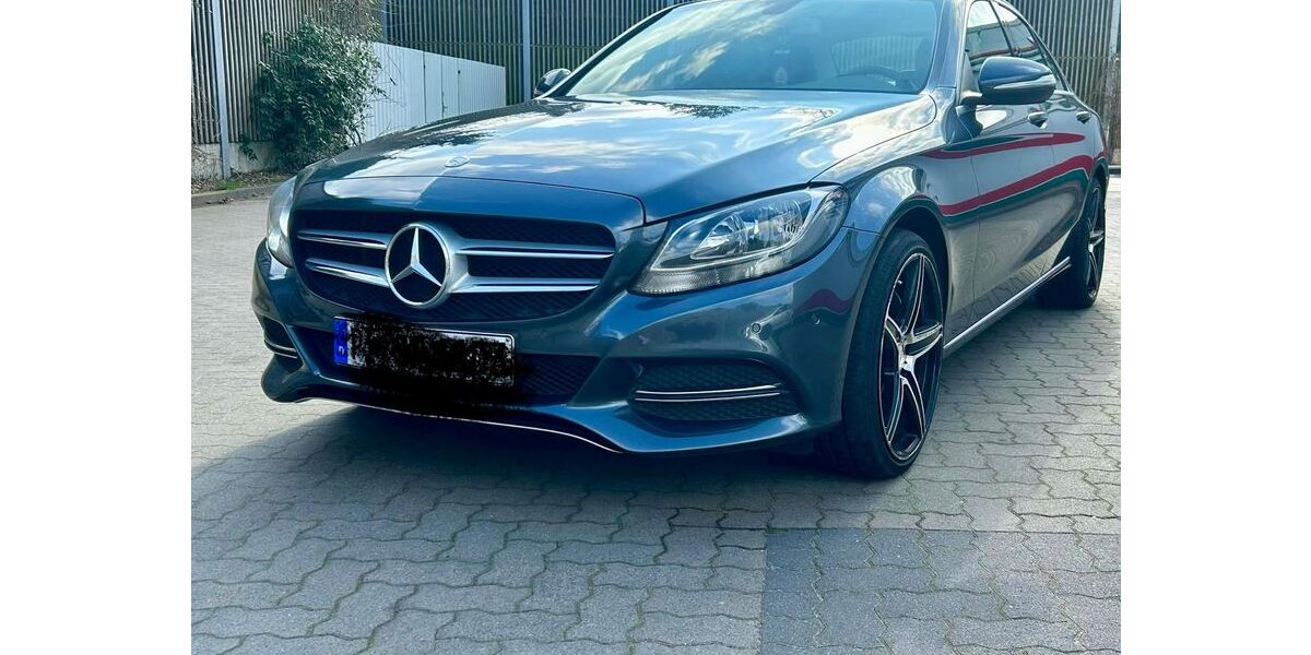Mercedes-Benz C 250 198.000 km 14.900 &euro; Bönningstedt 25474