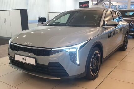 Kia K4 1.217 km 33.995 &euro; Hamburg 22525