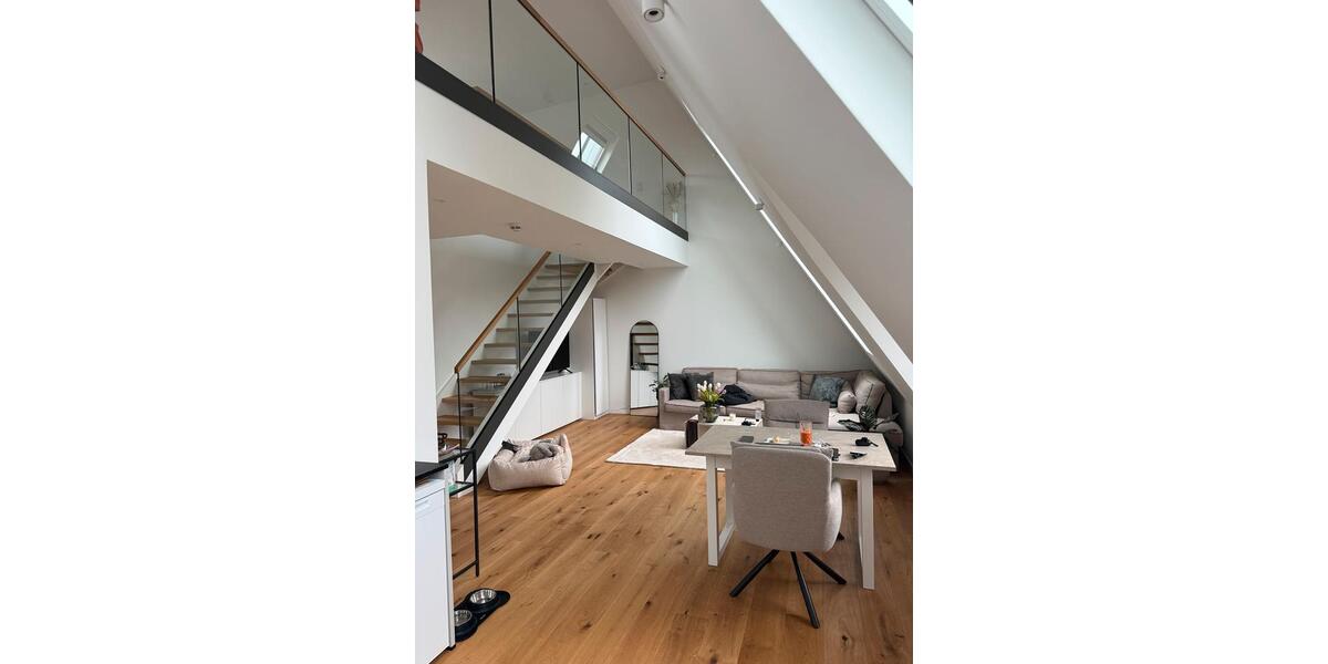 Etagenwohnung Hamburg Harvestehude - 3 Zimmer, 93 m&sup2;, 2.900&euro; | Angebot:26363075
