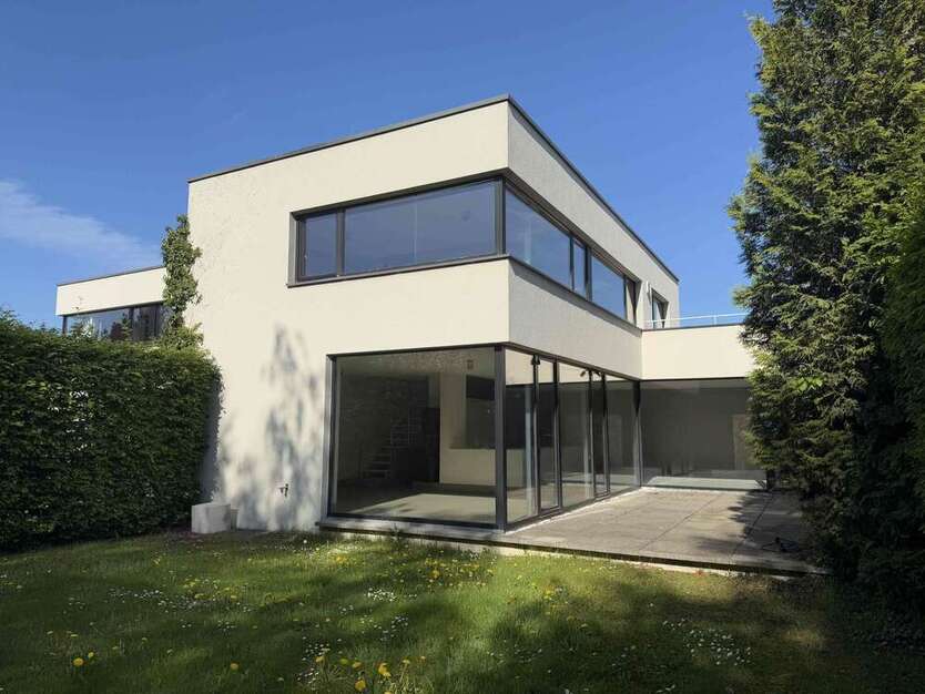 Haus zum Mieten in Hamburg 2.650 € 165 m²