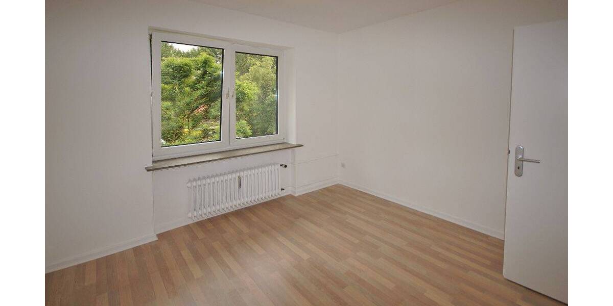 Etagenwohnung Hamburg Volksdorf - 2 Zimmer, 67 m&sup2;, 815&euro; | Angebot:26674051