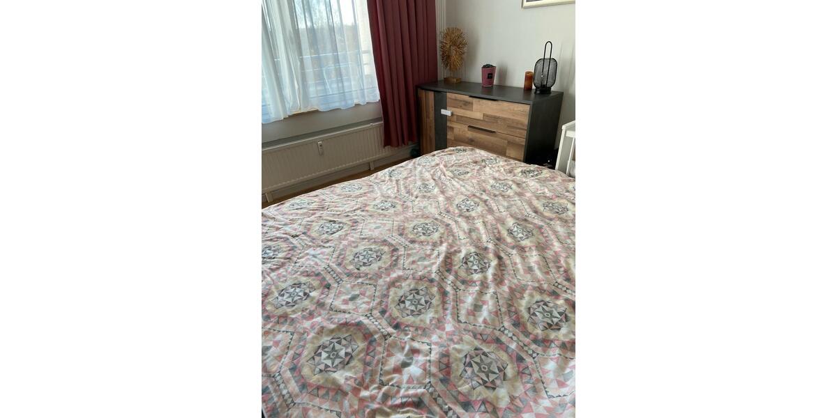 Etagenwohnung Pinneberg - 3 Zimmer, 85 m&sup2;, 275.000&euro; | Angebot:27098582