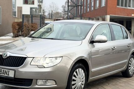 Skoda Superb 178.000 km 5.990 &euro; Norderstedt 22848