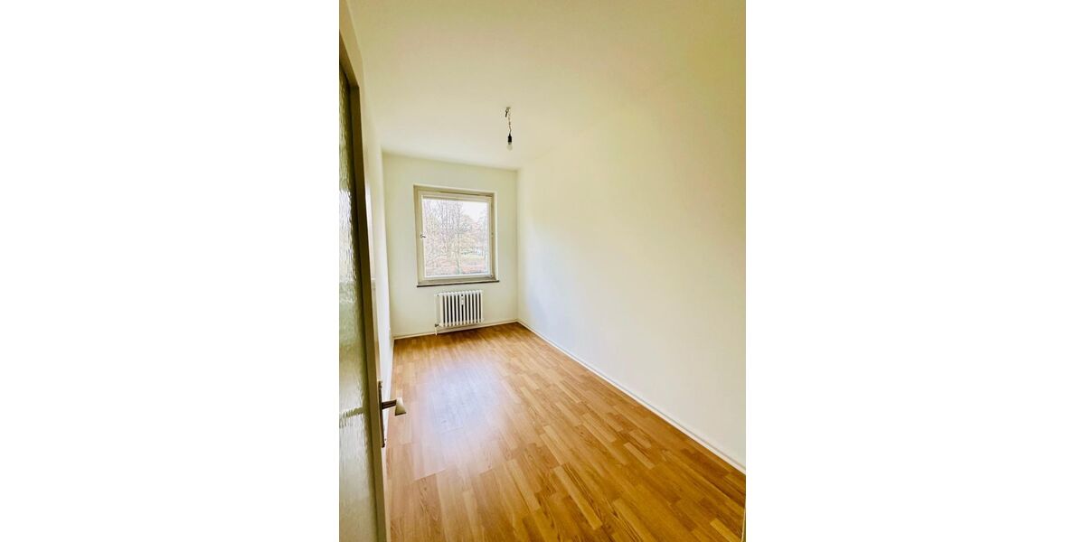 Provisionsfrei* 5-Zimmer-Wohnung in Wasserlage am Alsterlauf - Balkon, TG, 124 m², Alsterdorf - Etagenwohnung Hamburg Alsterdorf | Angebot:26075346