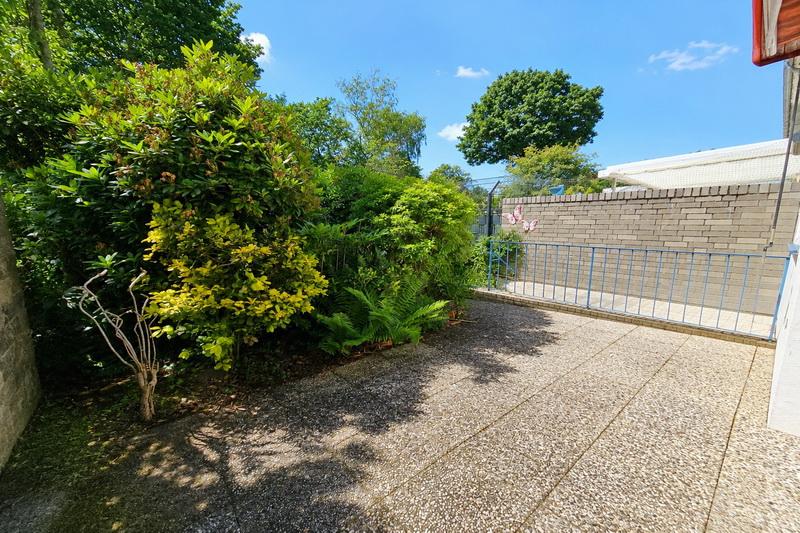 Bestlage in Ulzburg-Süd: Sanierungsbedürftiges Reihenhaus mit schönem Garten, Garage & viel Potenzial ! - Reihenmittelhaus Henstedt-Ulzburg Ulzburg | Angebot:26943293