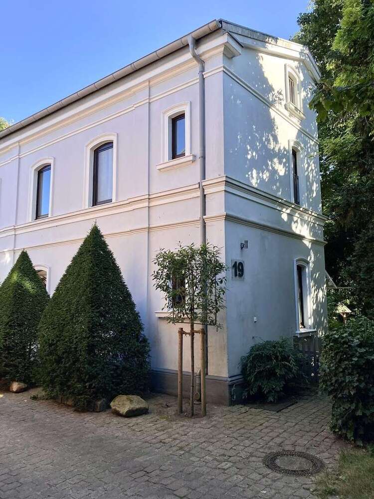 Haus zum Mieten in Geesthacht 1.560 € 130 m²