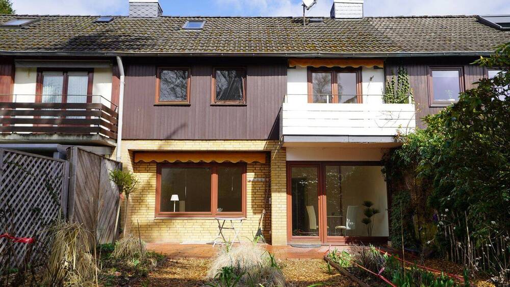 Reihenmittelhaus Hamburg Volksdorf - 4 Zimmer, 104 m&sup2;, 550.000&euro; | Angebot:26066531