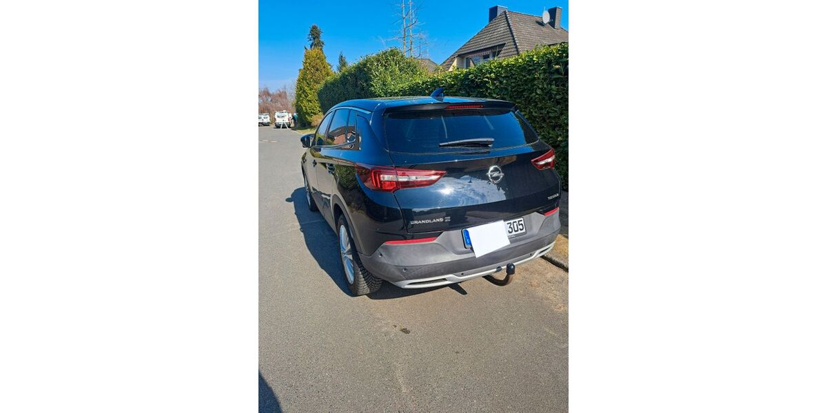 Opel Grandland (X) 153.200 km 11.290 &euro; Brunsbek 22946