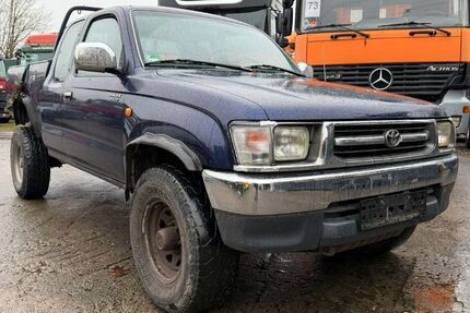 Toyota Hilux 232.281 km 9.500 &euro; Hamburg 21031