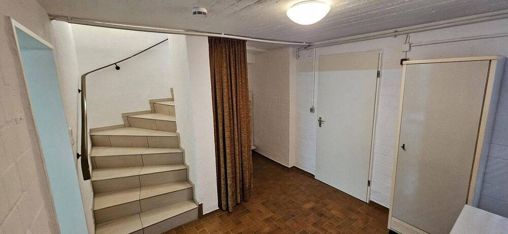 Doppelhaushälfte saniert mit Garten und Garage