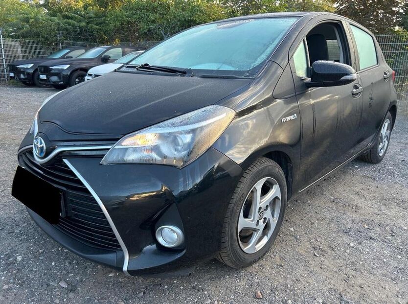 Toyota Yaris 125.000 km 10.700 € Hamburg 20537