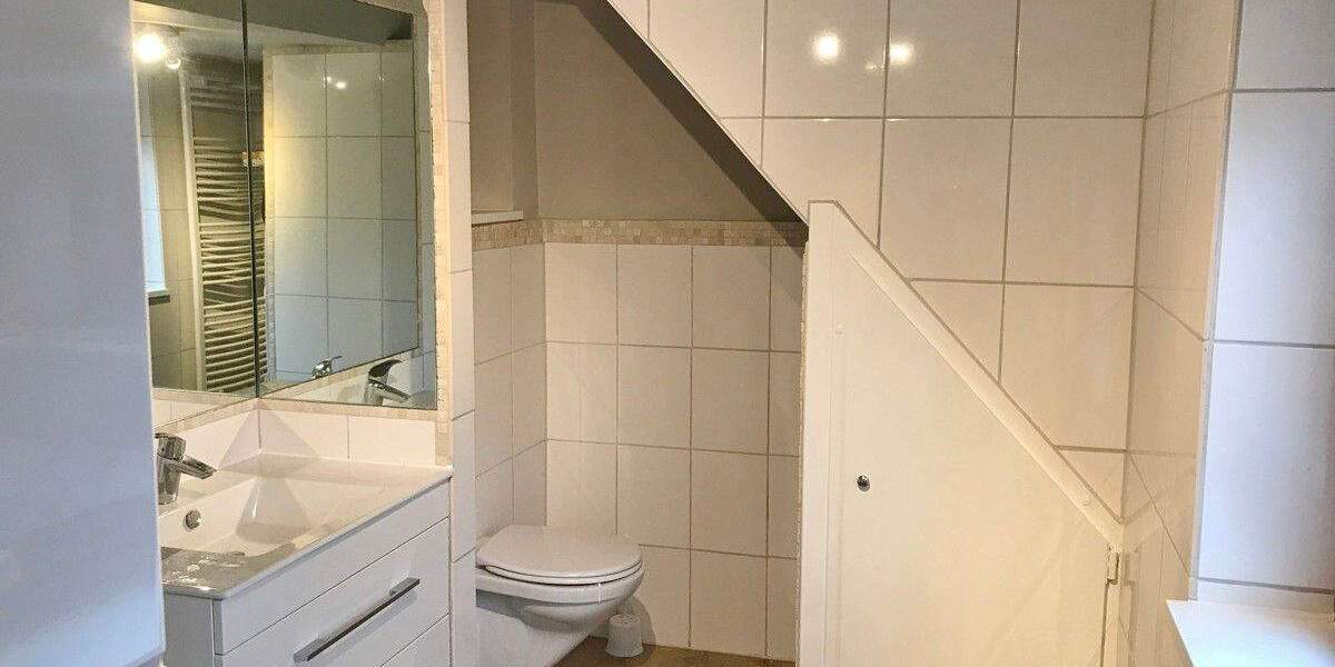 Mehrfamilienhaus, Wohnhaus Hamburg Poppenbüttel - 7 Zimmer, 202 m&sup2;, 699.000&euro; | Angebot:24043946