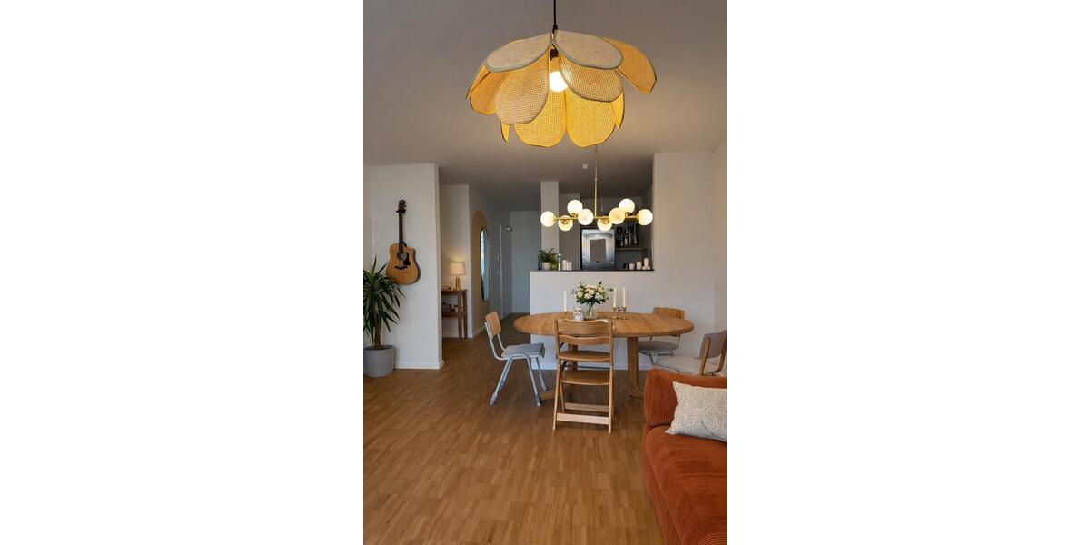 ZWISCHENMIETE März 3-Zimmer Wohnung 3.5 zimmer