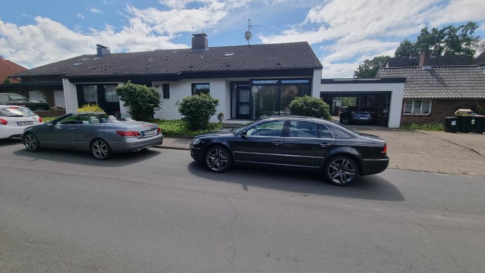 2 Generationen-Haus 806 qm² Wfl 280 qm² = 3.393 €qm² 8 zimmer