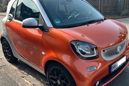 Smart ForTwo 64.054 km 7.555 &euro; Hamburg 22335